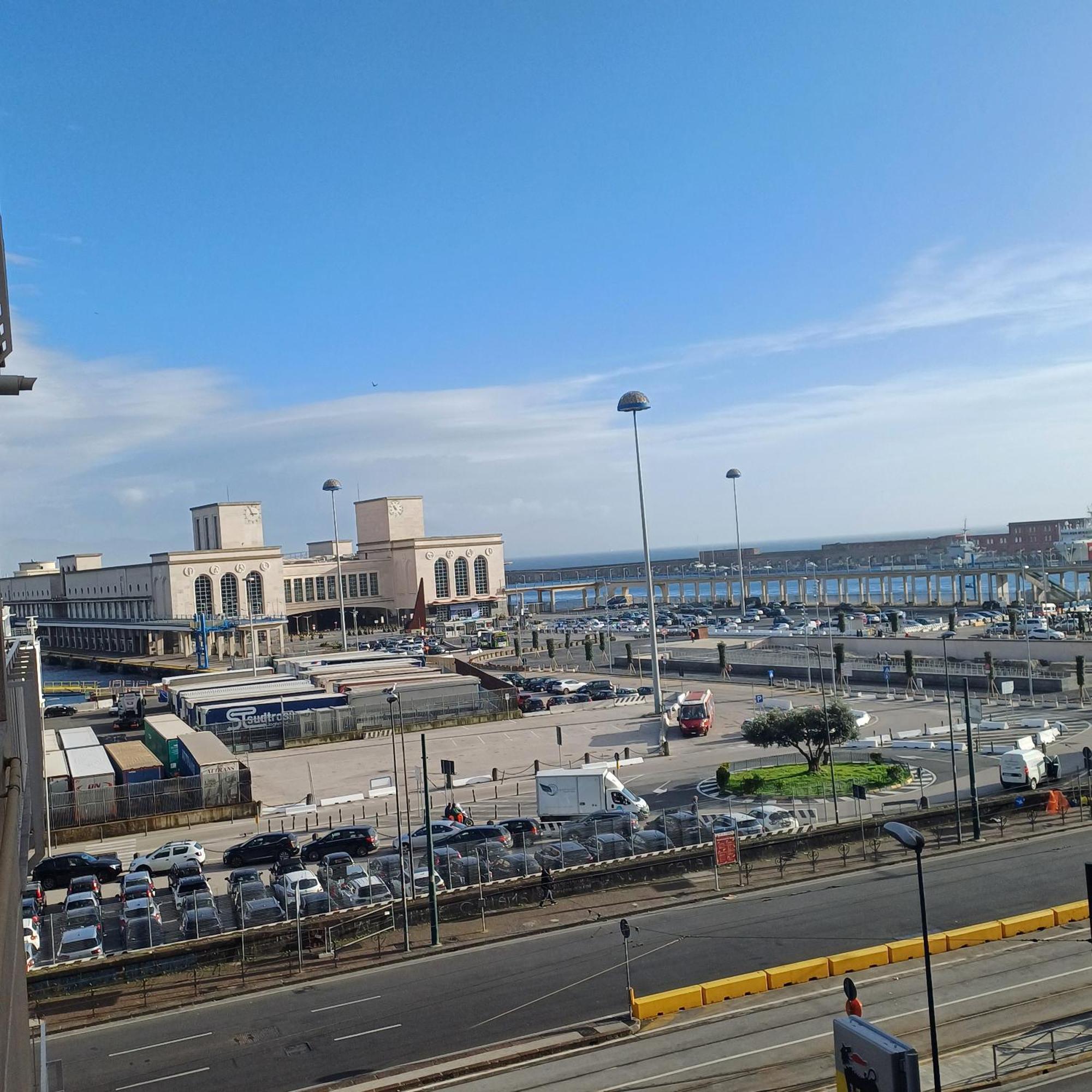 Porto&Beverello Naples Exterior photo